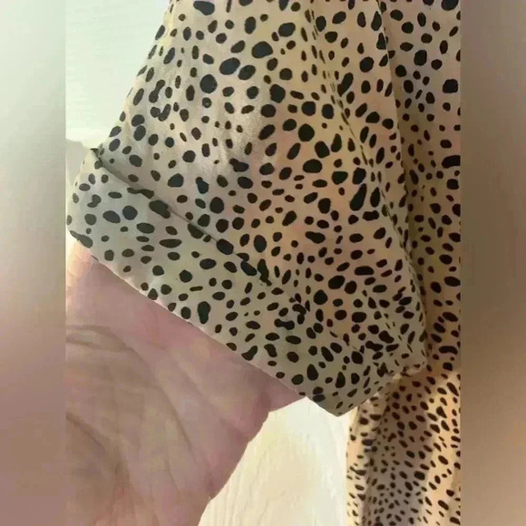 Woman’s milk & honey Animal Print Button Down Short Sleeve Crop Top Size XS - Picture 4 of 5